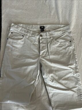 H&M Men's Pale Gray Straight Jeans